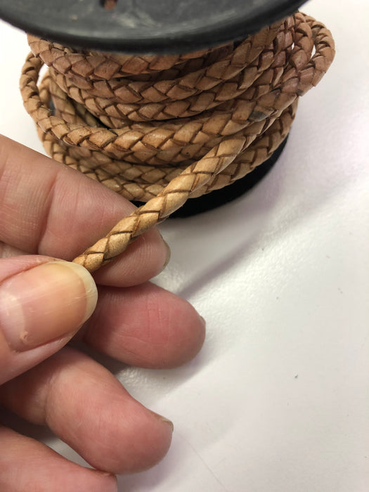 Leather Braid / Leather Braiding