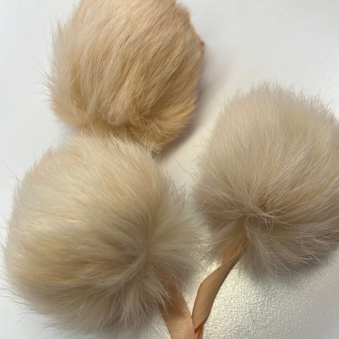 Rabbit Pom-Poms